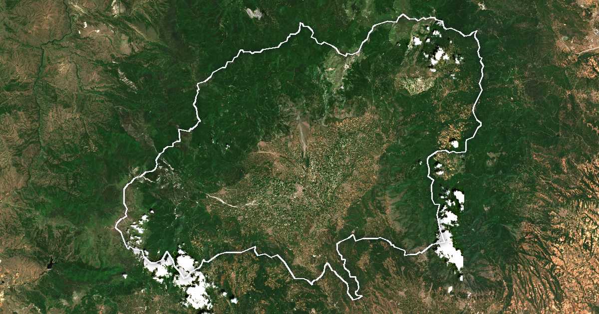 Satellitenbild mit eingezeichneter Grenze: Almopia