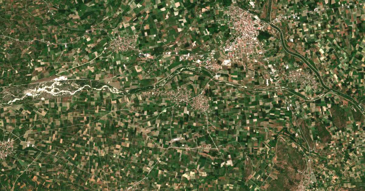 Satellitenkarte von Tsákoi