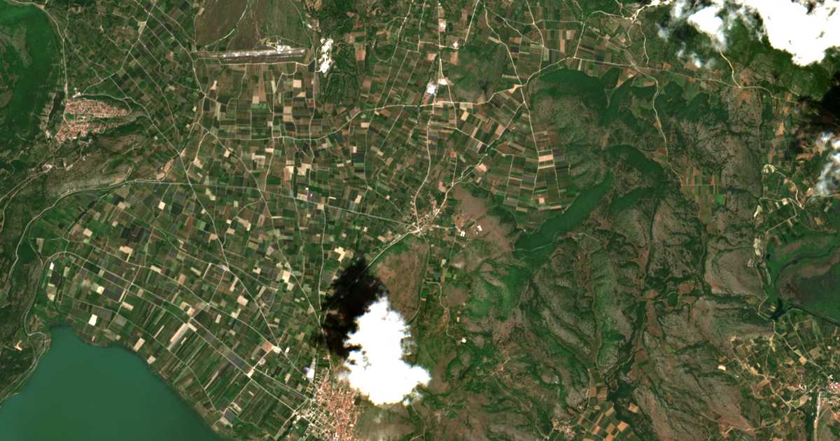 Satellitenkarte von Néa Xanthógeia