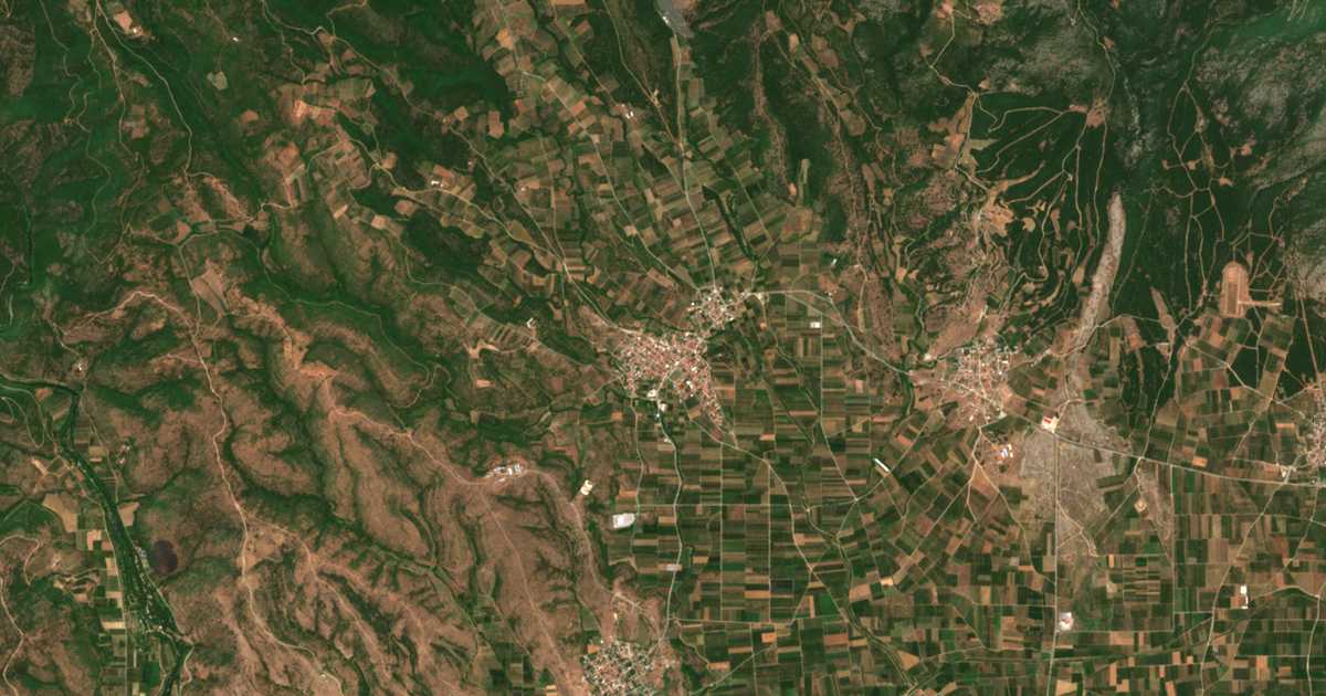Satellitenkarte von Mándalon