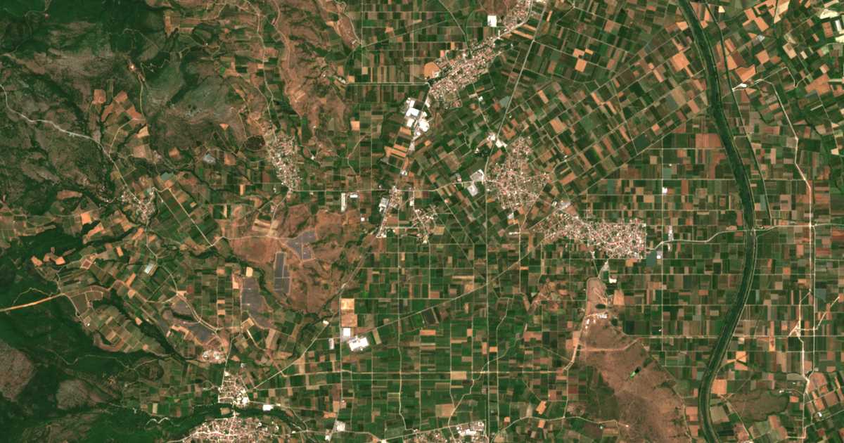 Satellitenkarte von Plévroma