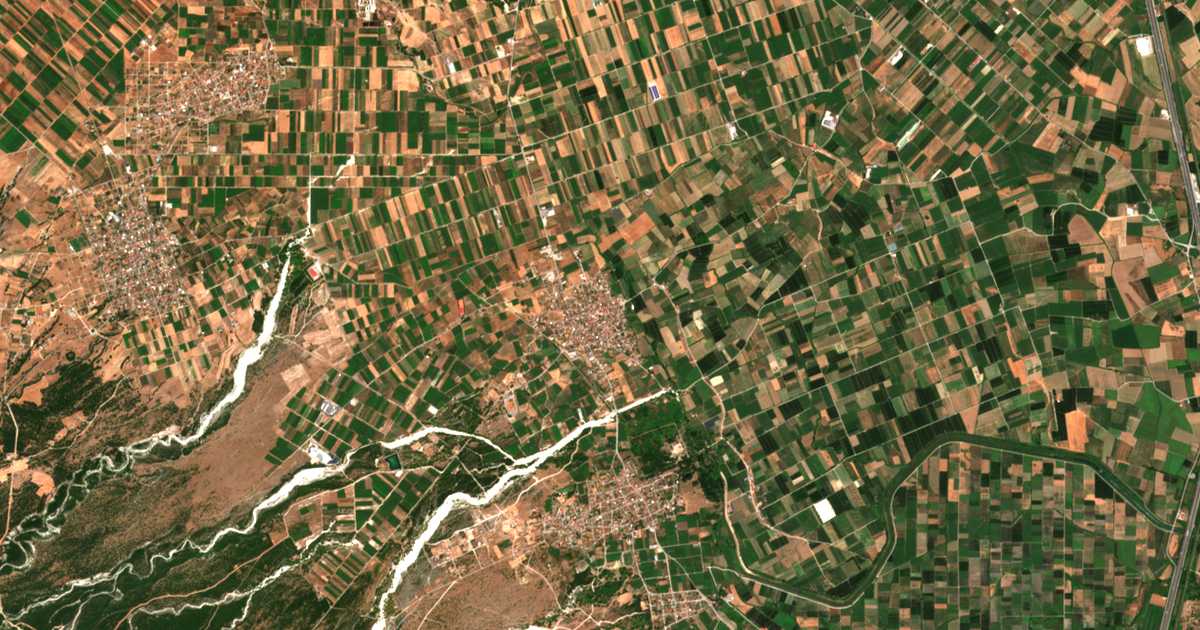 Satellitenkarte von Karítsa