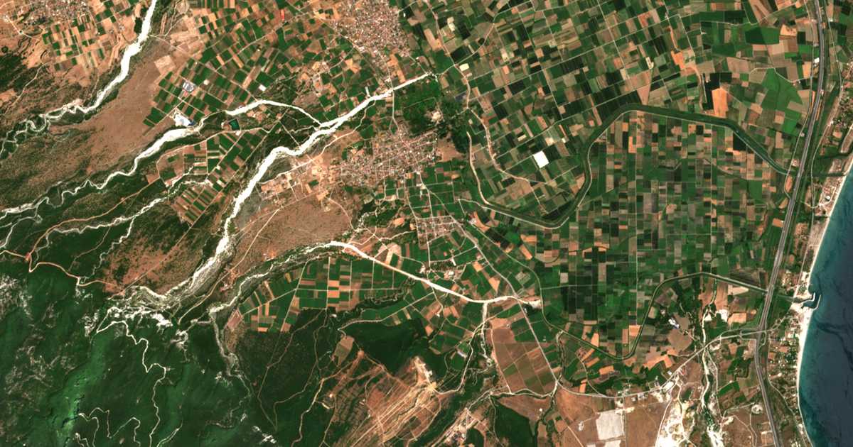 Satellitenkarte von Platanákia
