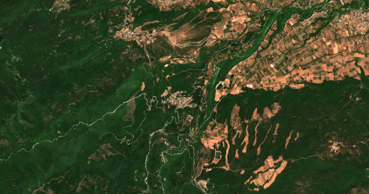 Satellitenkarte von Foteiná