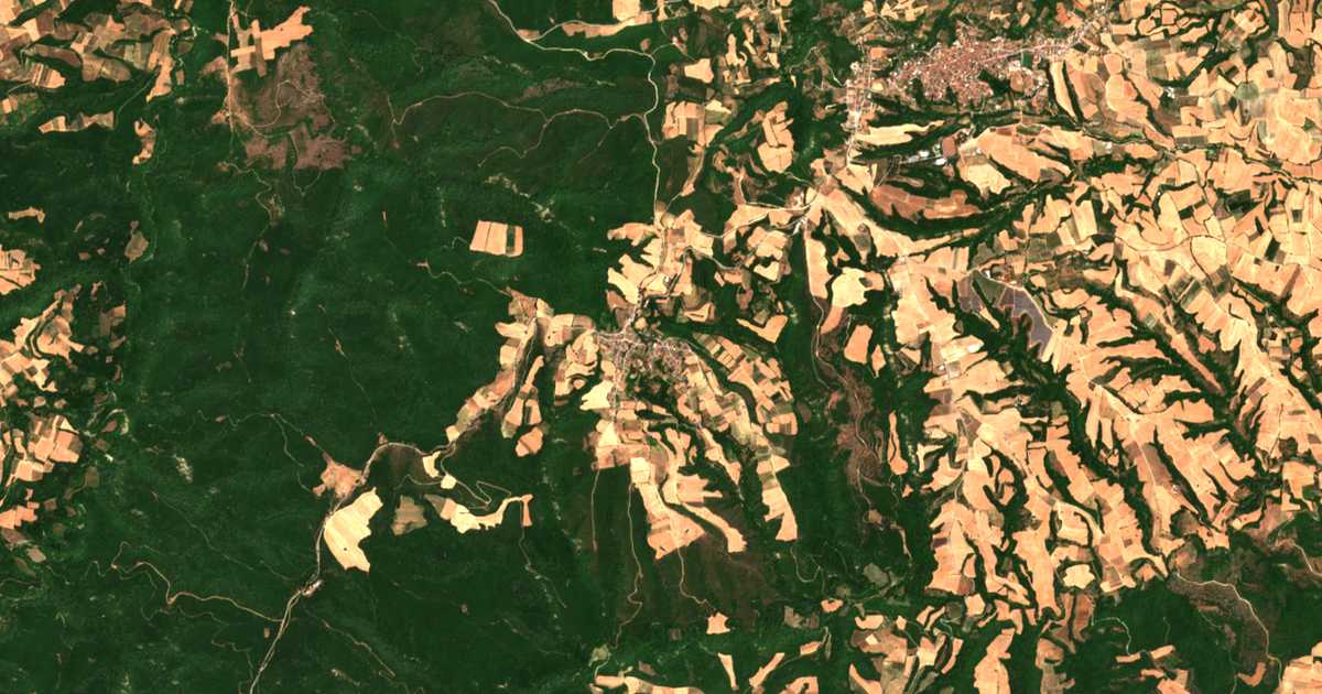 Satellitenkarte von Kastanéa
