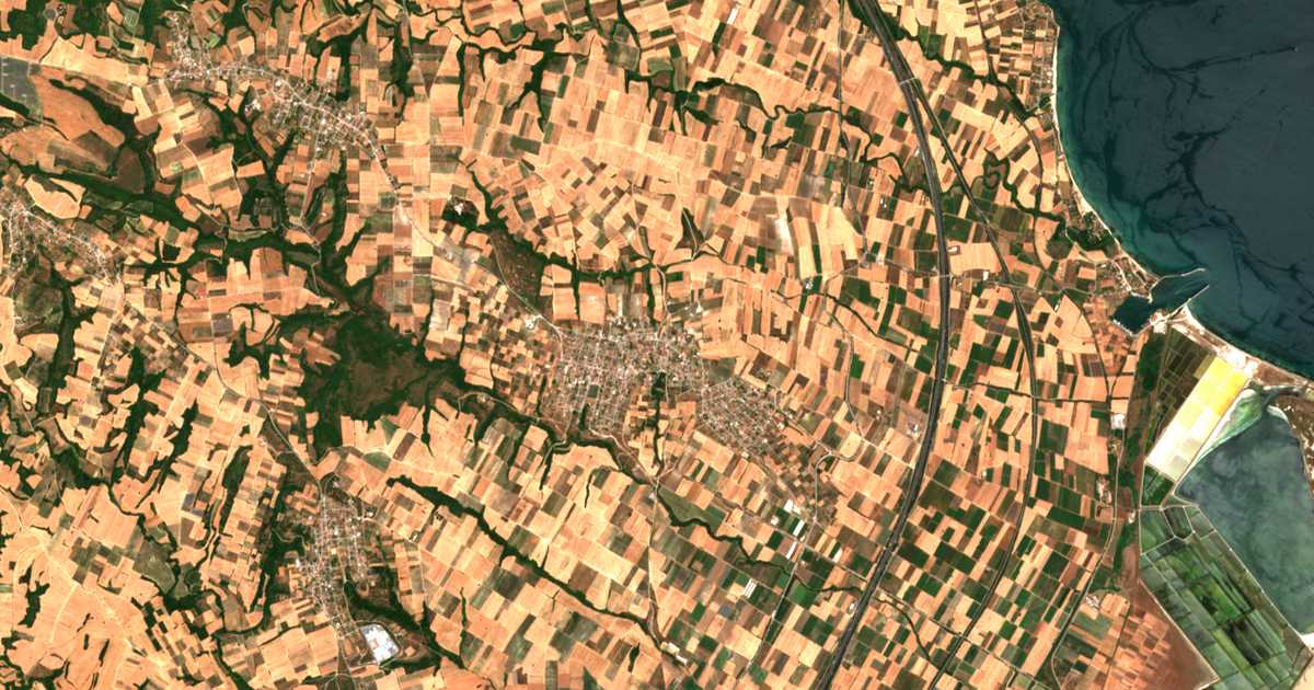 Satellitenkarte von Kitros