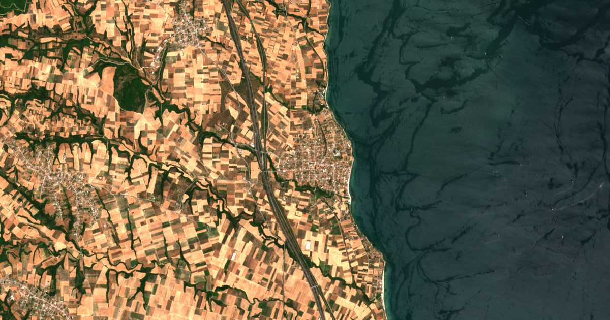 Satellitenkarte von Makrýgialos