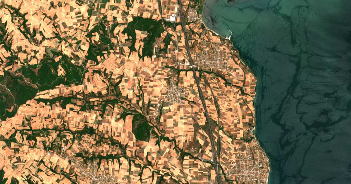 Satellitenkarte von Palaión Eleftherochórion