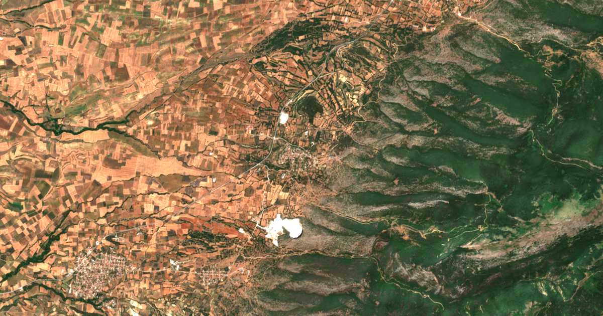 Satellitenkarte von Mikrón Soúlion