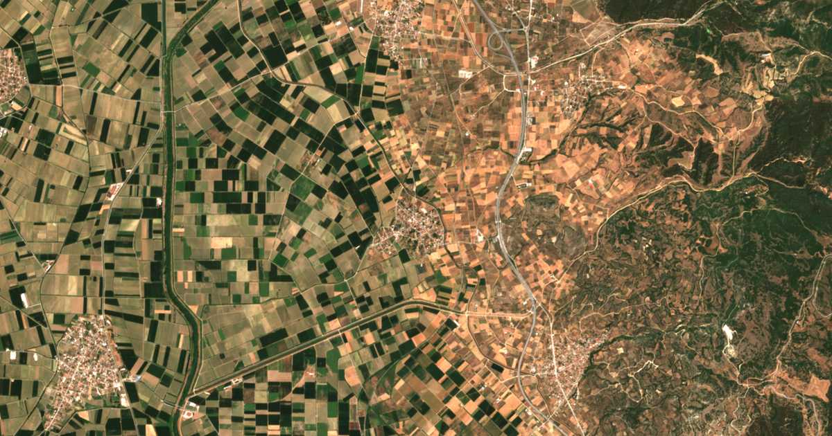 Satellitenkarte von Kamarotón