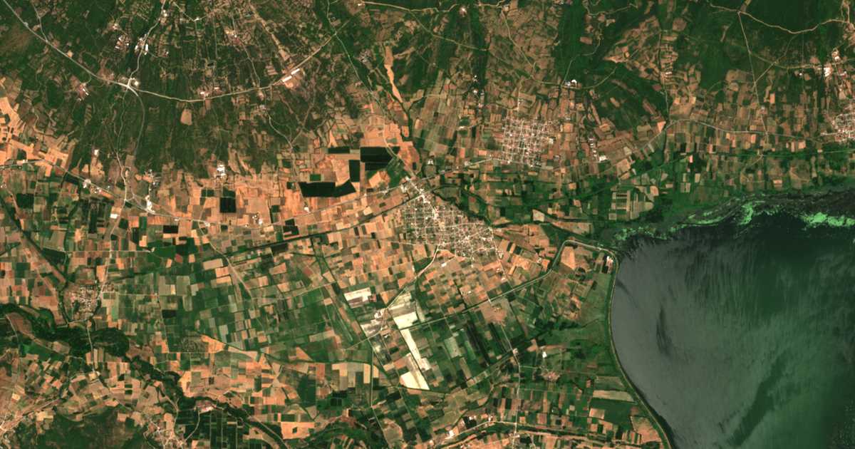 Satellitenkarte von Livadiá