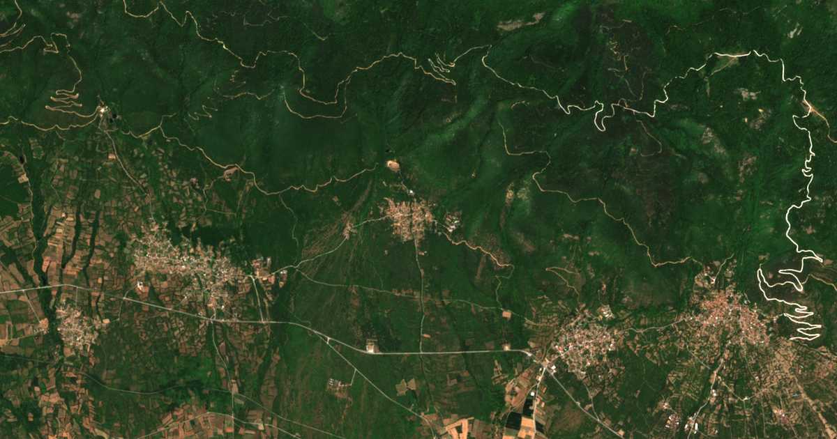 Satellitenkarte von Makrinítsa