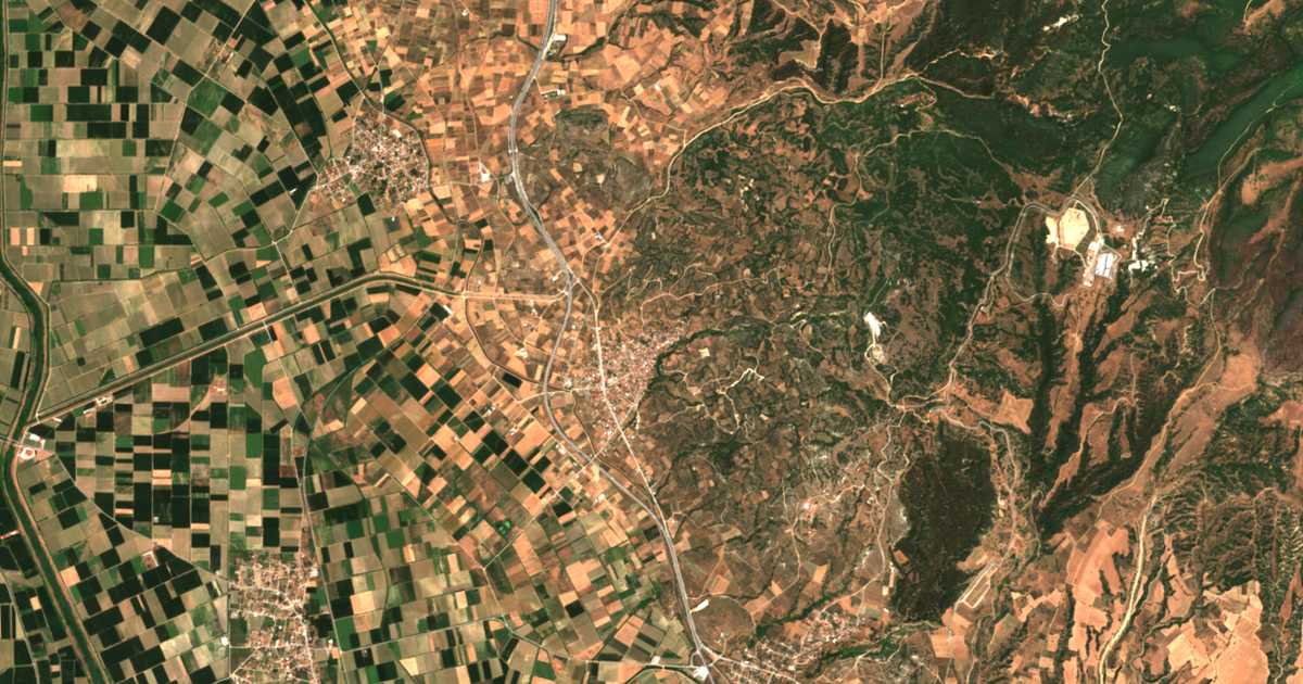 Satellitenkarte von Vamvakófyton