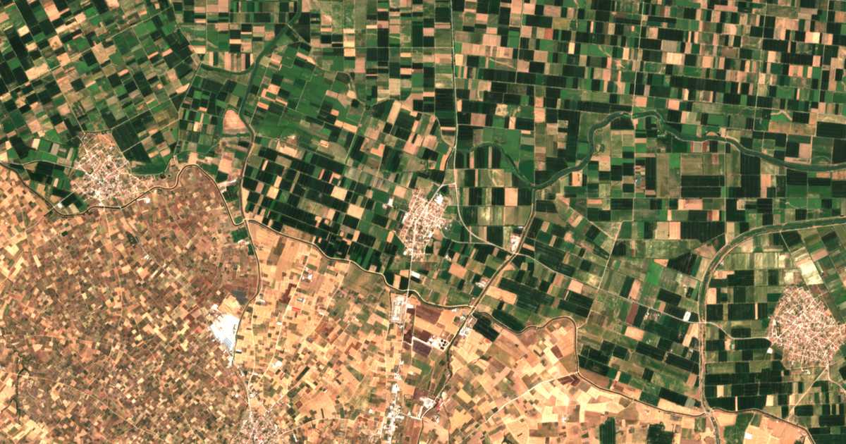 Satellitenkarte von Anthí