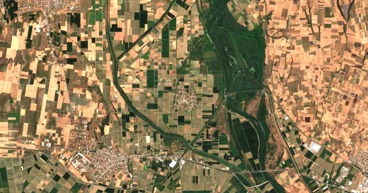 Satellitenkarte von Eleoúsa