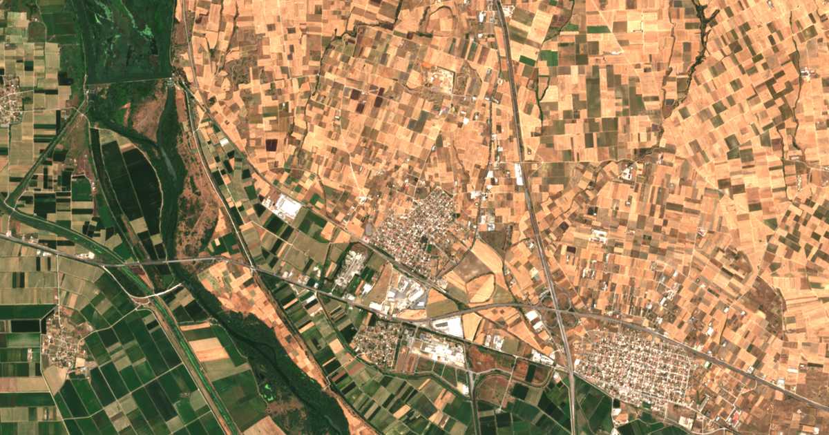 Satellitenkarte von Géfyra