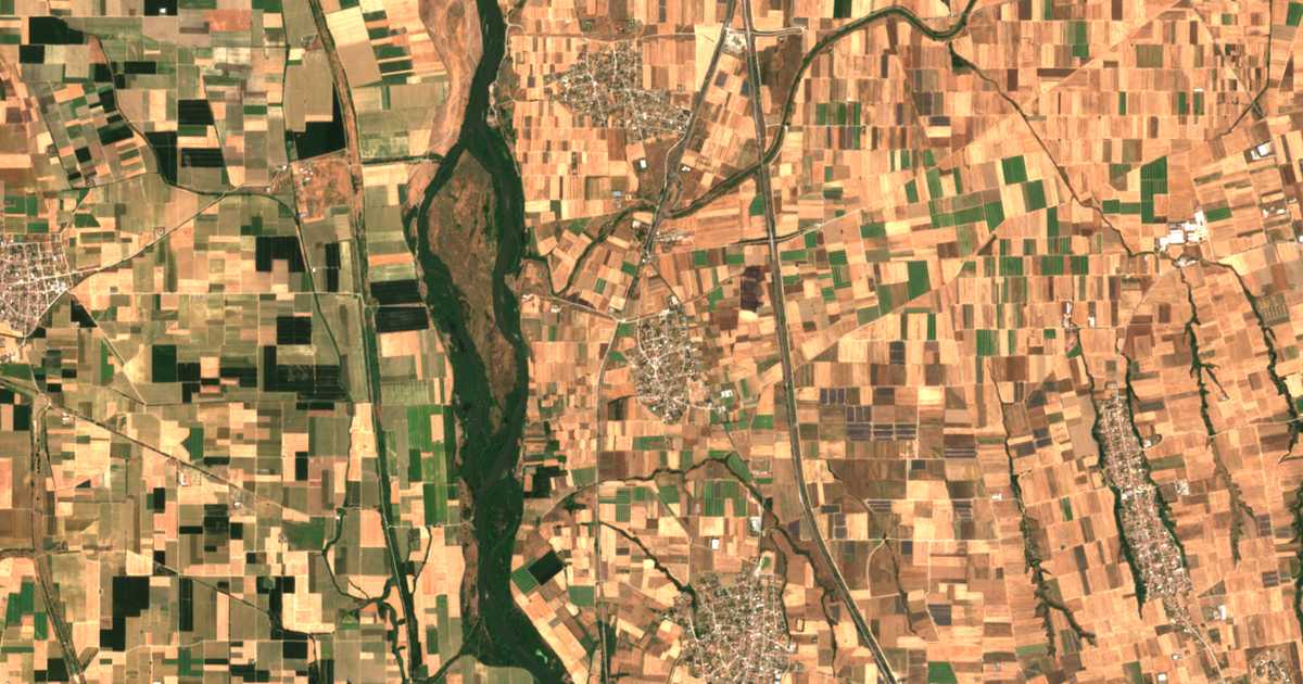 Satellitenkarte von Kastanás
