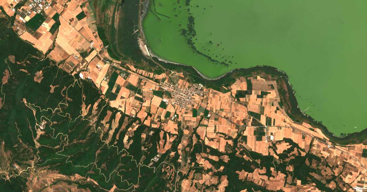 Satellitenkarte von Ágios Vasíleios