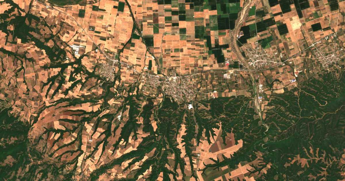 Satellitenkarte von Gerakaroú