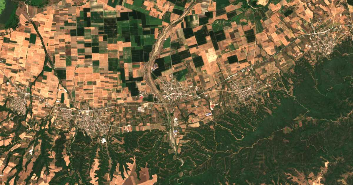 Satellitenkarte von Lagkadíkia