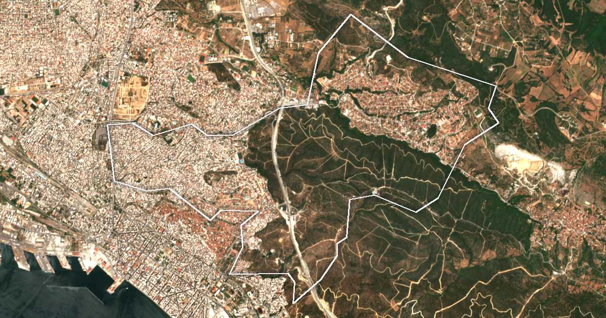 Satellitenbild mit eingezeichneter Grenze: Neapoli-Sykies