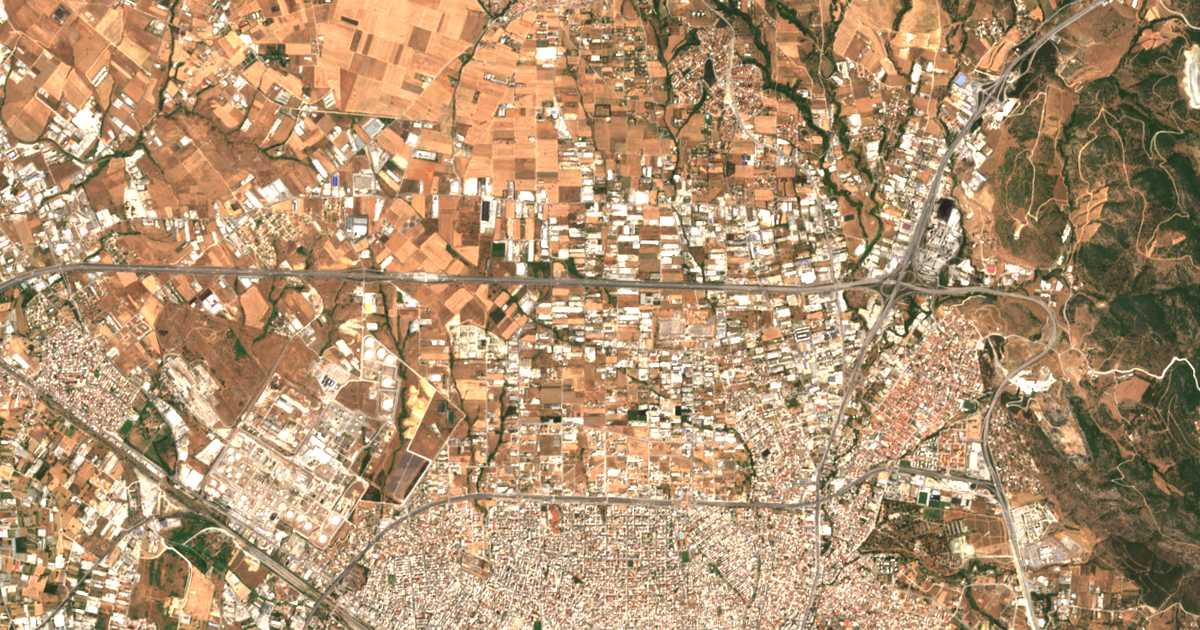 Satellitenkarte von Egnatía