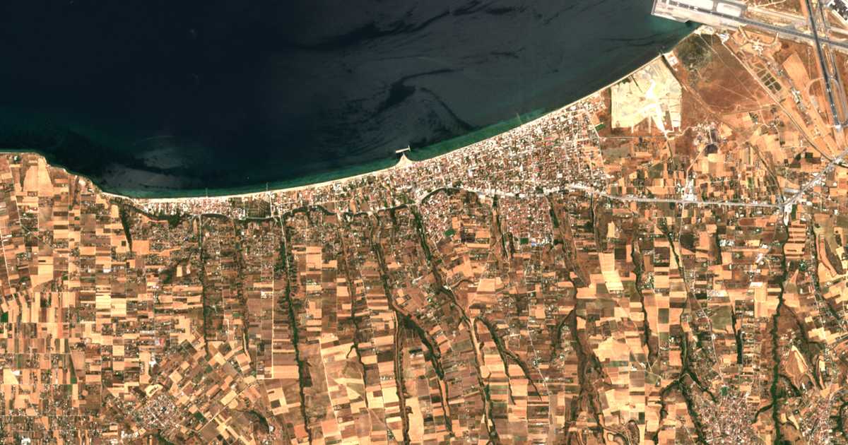 Satellitenkarte von Néoi Epivátai