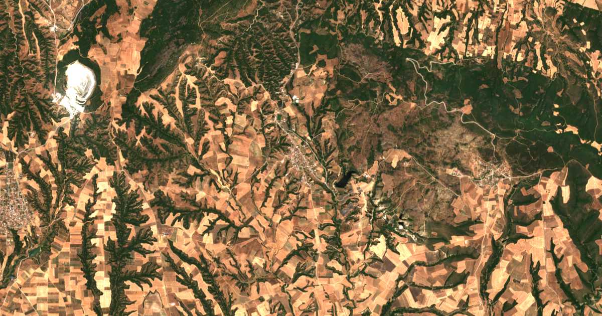 Satellitenkarte von Ágios Antónios
