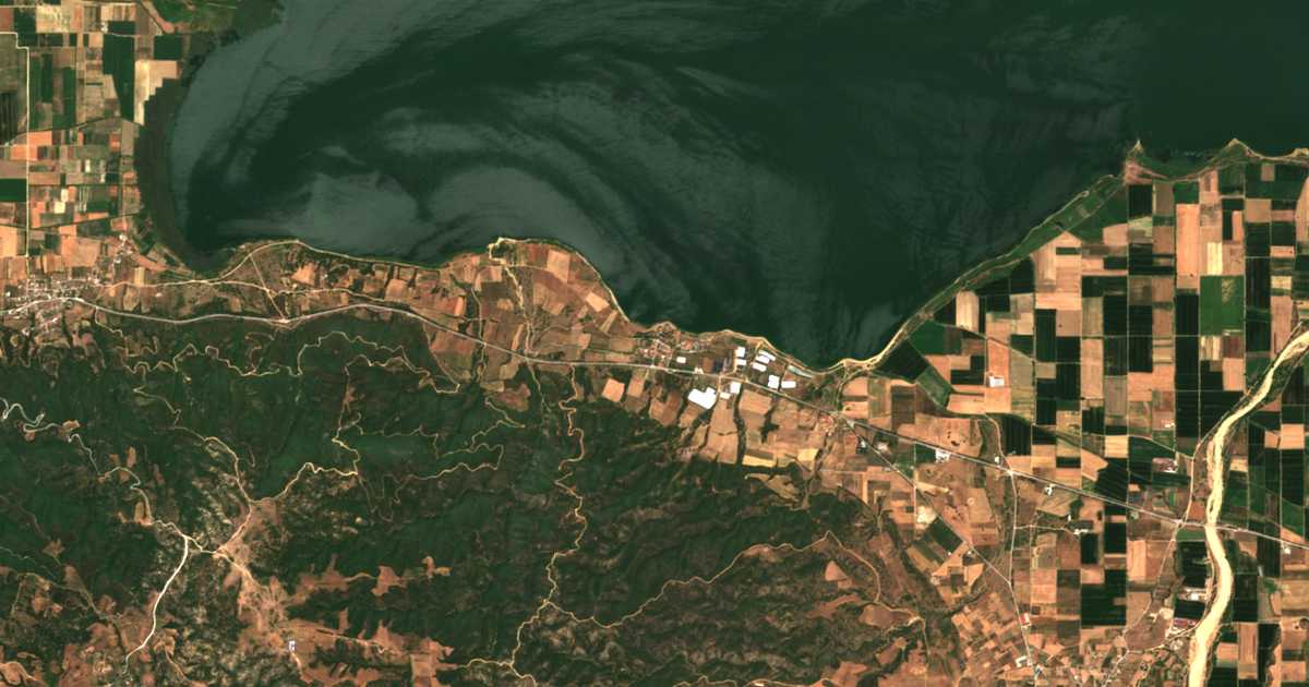 Satellitenkarte von Loutrá Vólvis