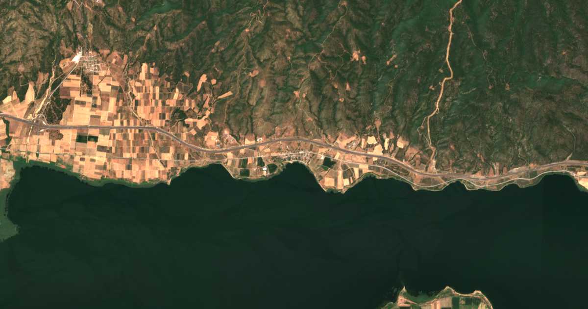 Satellitenkarte von Megáli Vólvi