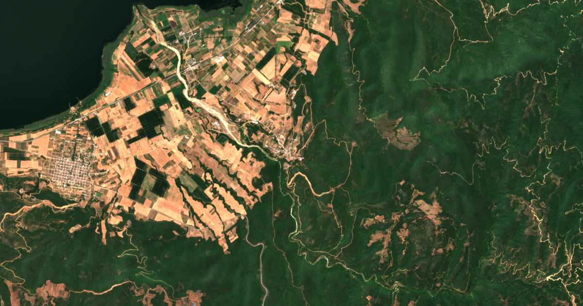 Satellitenkarte von Módion