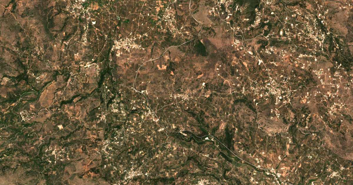 Satellitenkarte von Káina