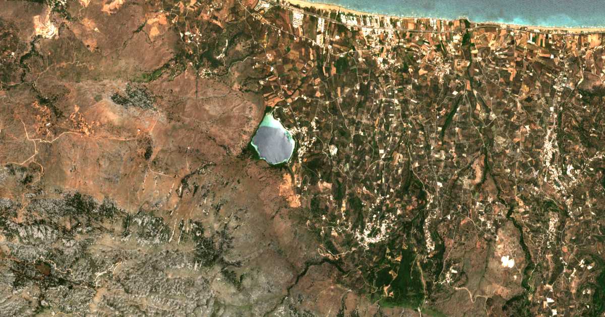 Satellitenkarte von Kávallos