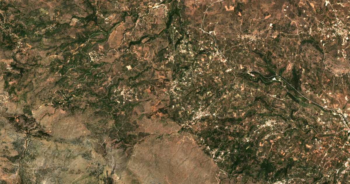 Satellitenkarte von Pemónia