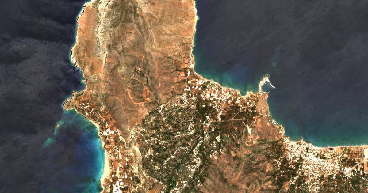 Satellitenkarte von Kalyvianí