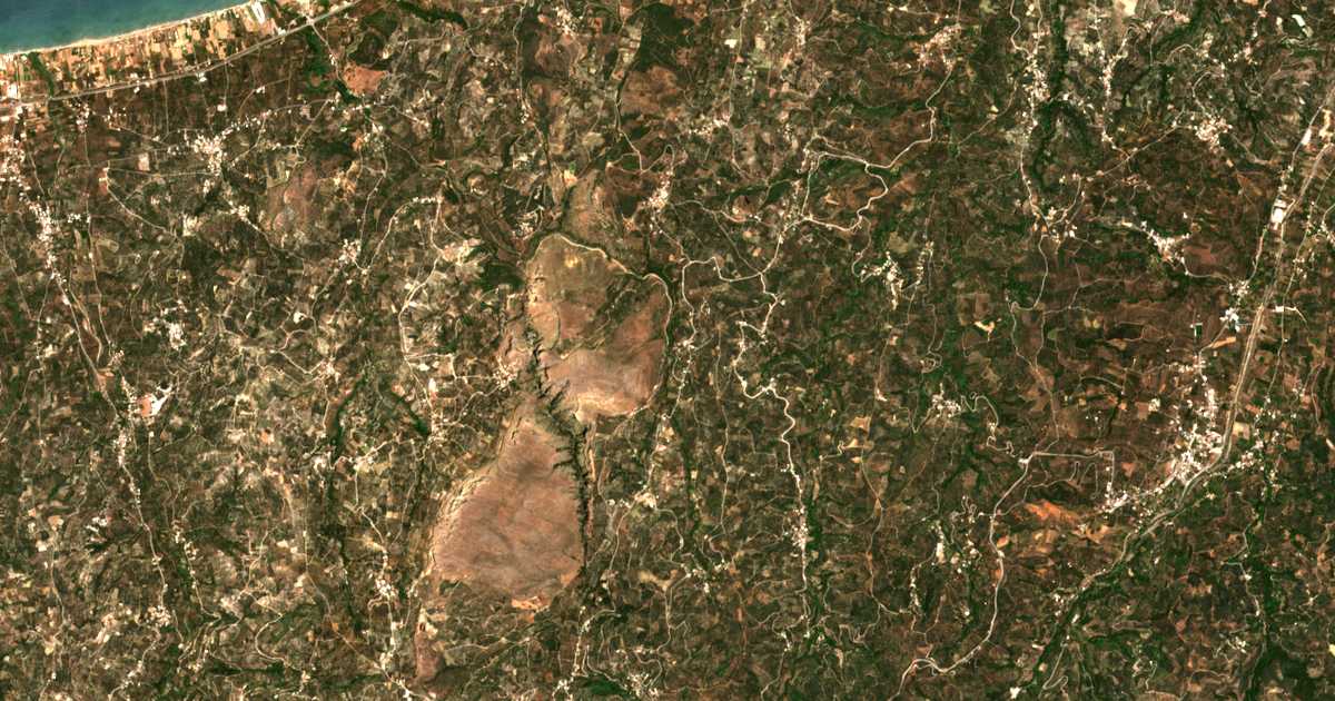 Satellitenkarte von Ástrikas