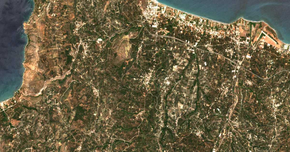 Satellitenkarte von Spiliá