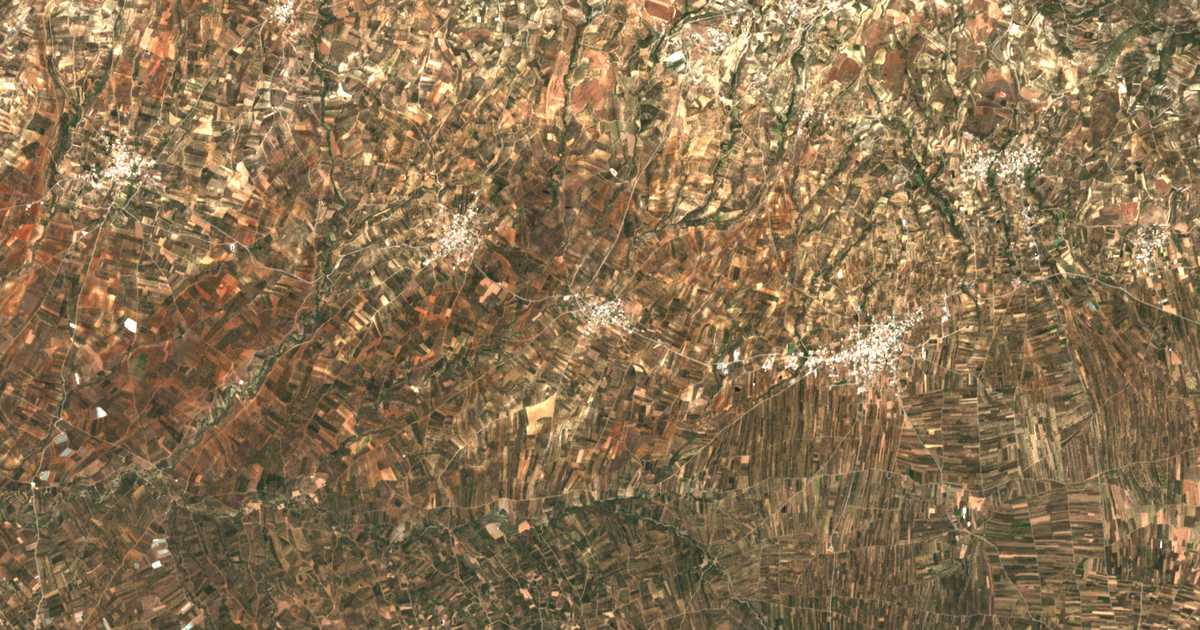 Satellitenkarte von Loúrai