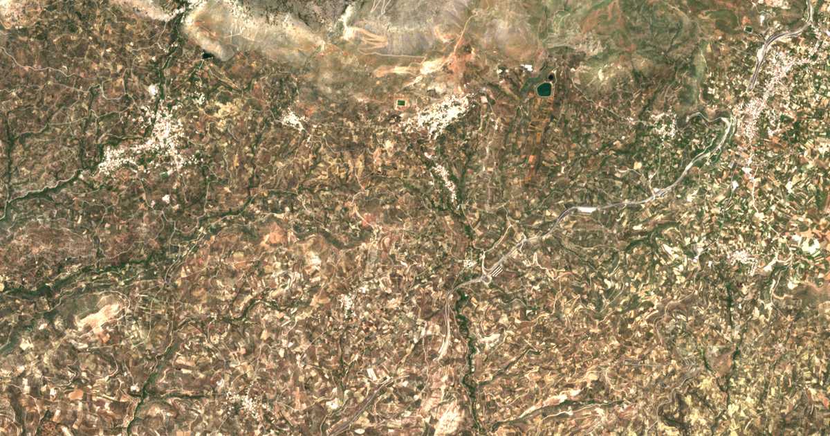 Satellitenkarte von Mastrachianá