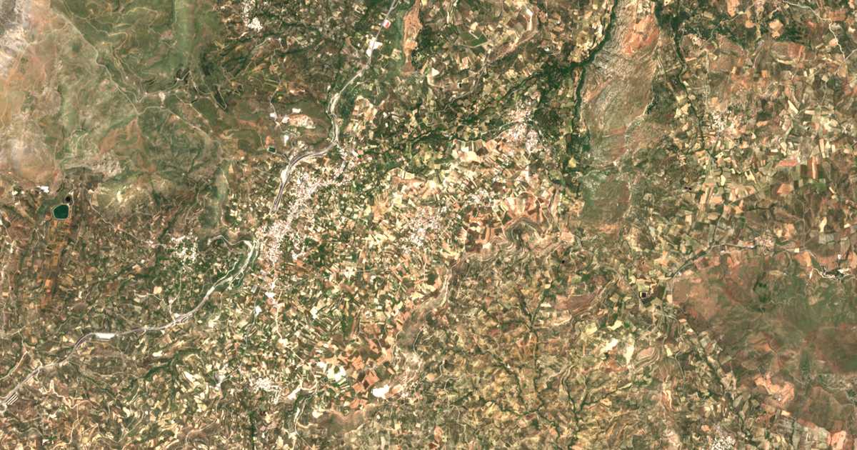 Satellitenkarte von Megáli Vrýsi
