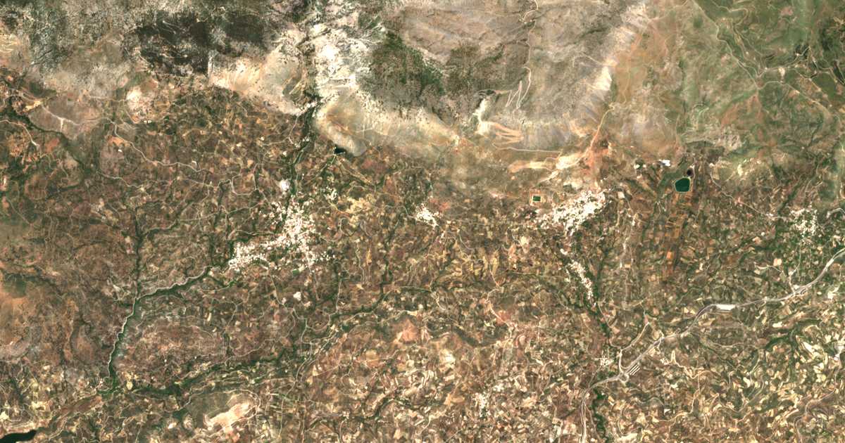 Satellitenkarte von Nývritos