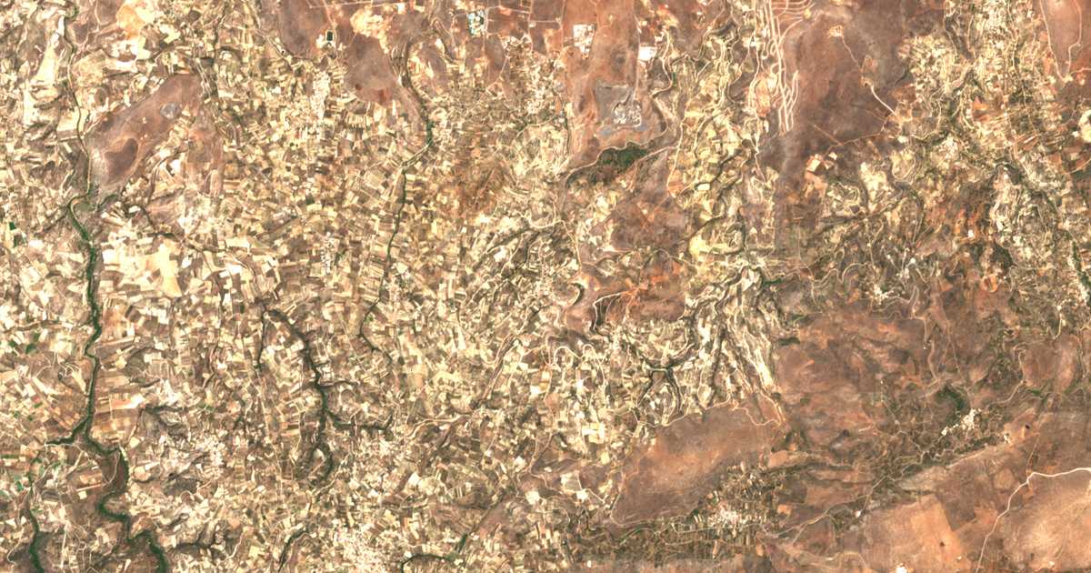 Satellitenkarte von Kainoúrgion Choríon