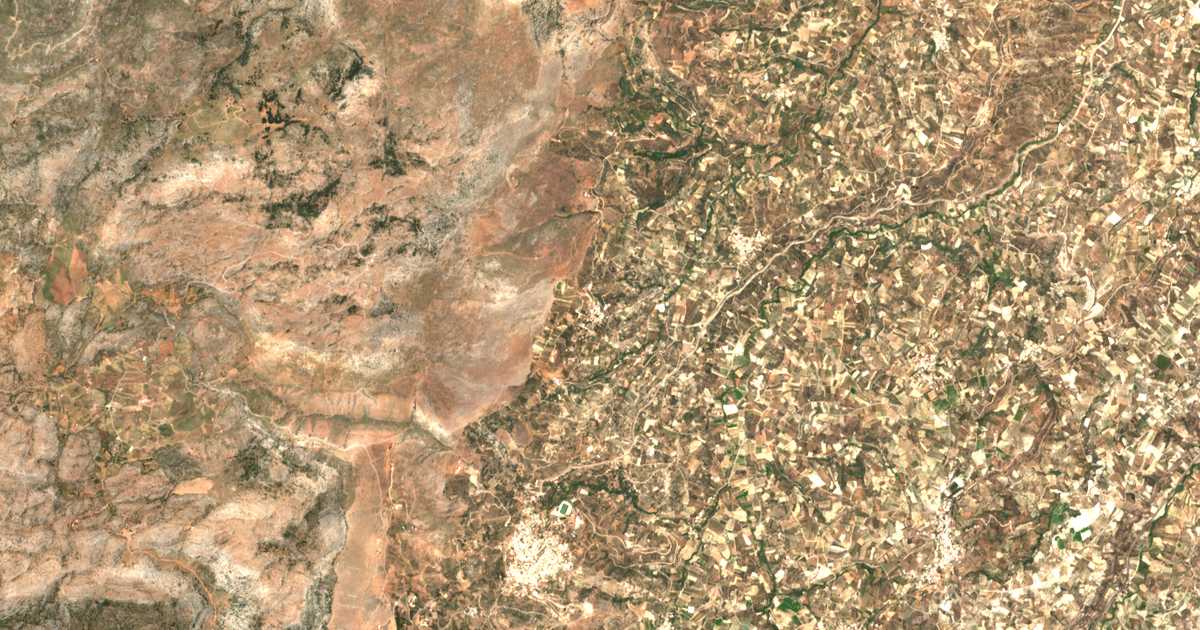 Satellitenkarte von Loutrákion