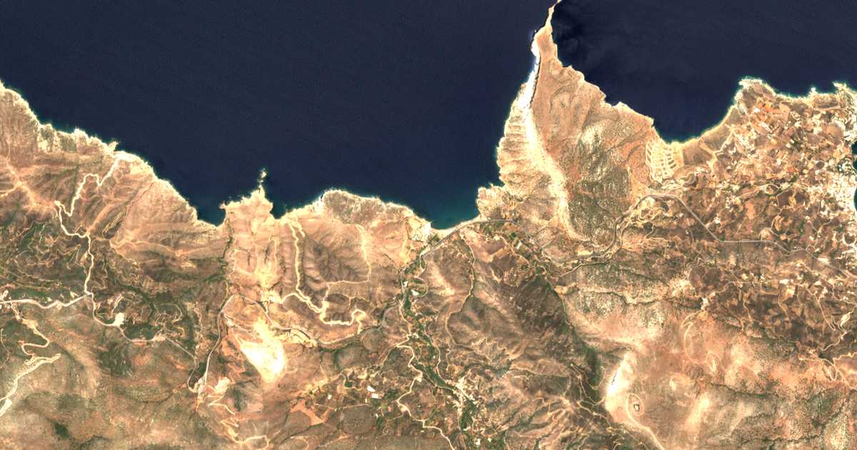 Satellitenkarte von Paralía Fódele