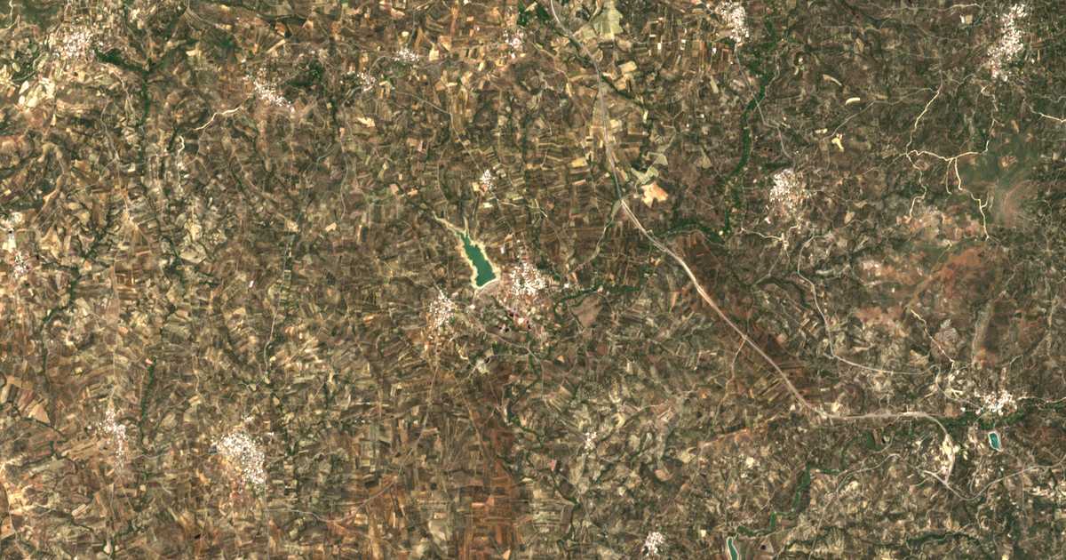 Satellitenkarte von Ínion