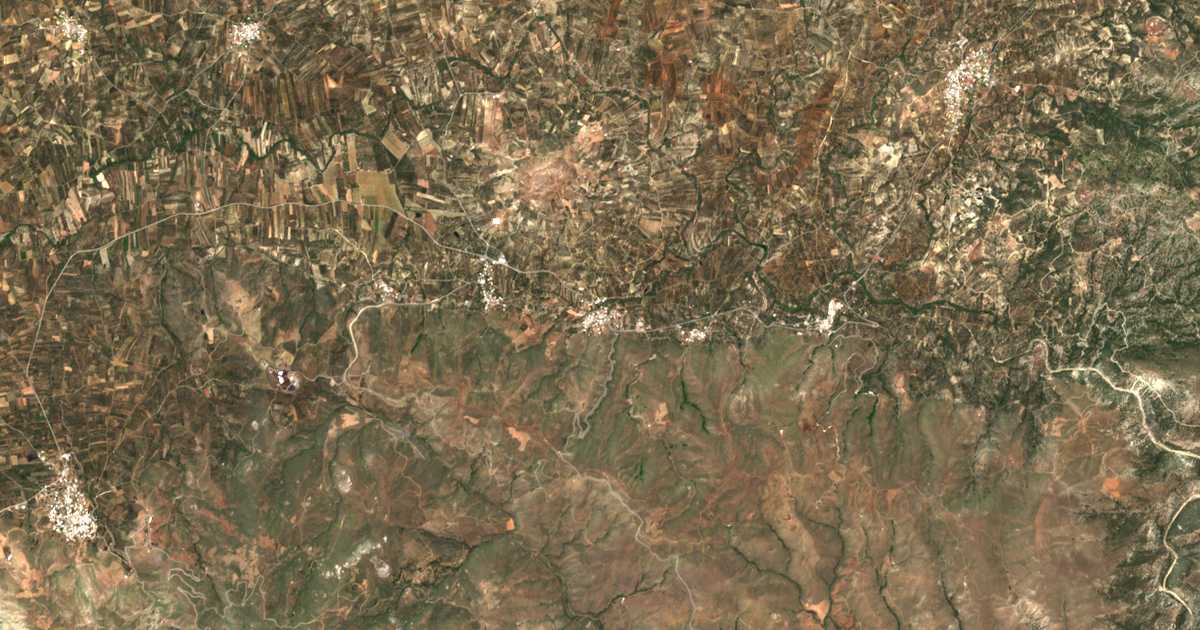 Satellitenkarte von Káto Kastellianá