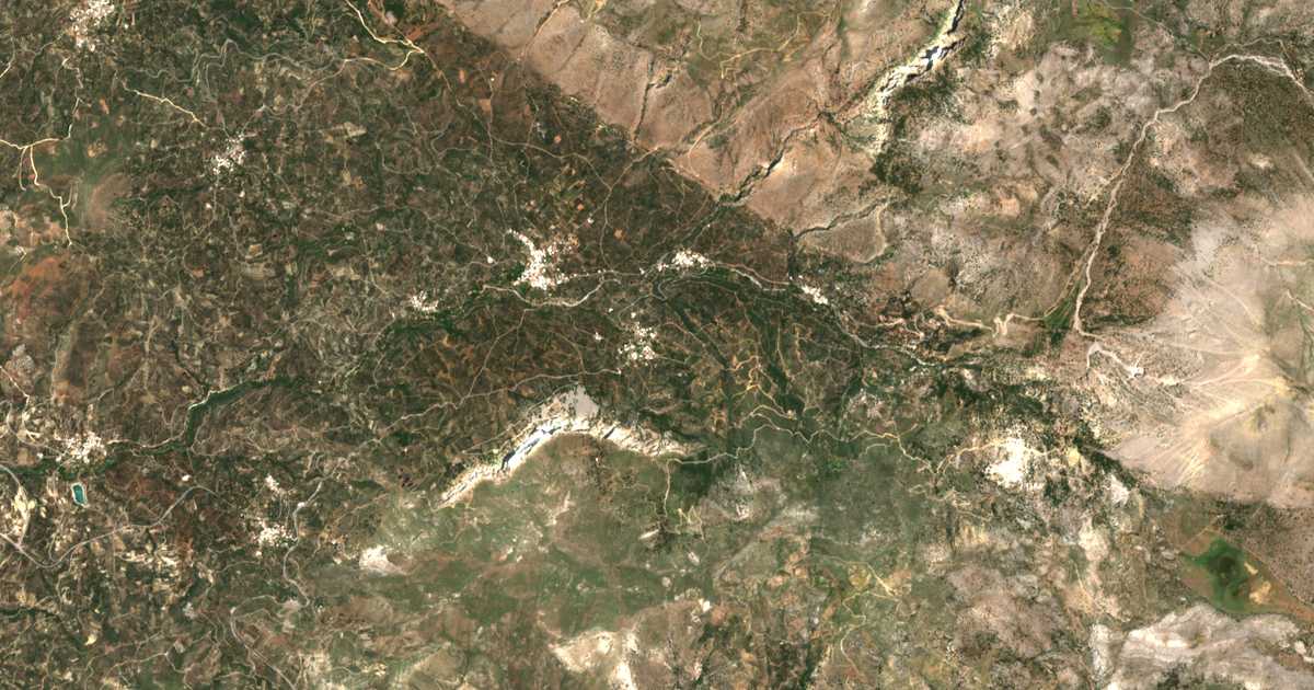 Satellitenkarte von Milliarádes