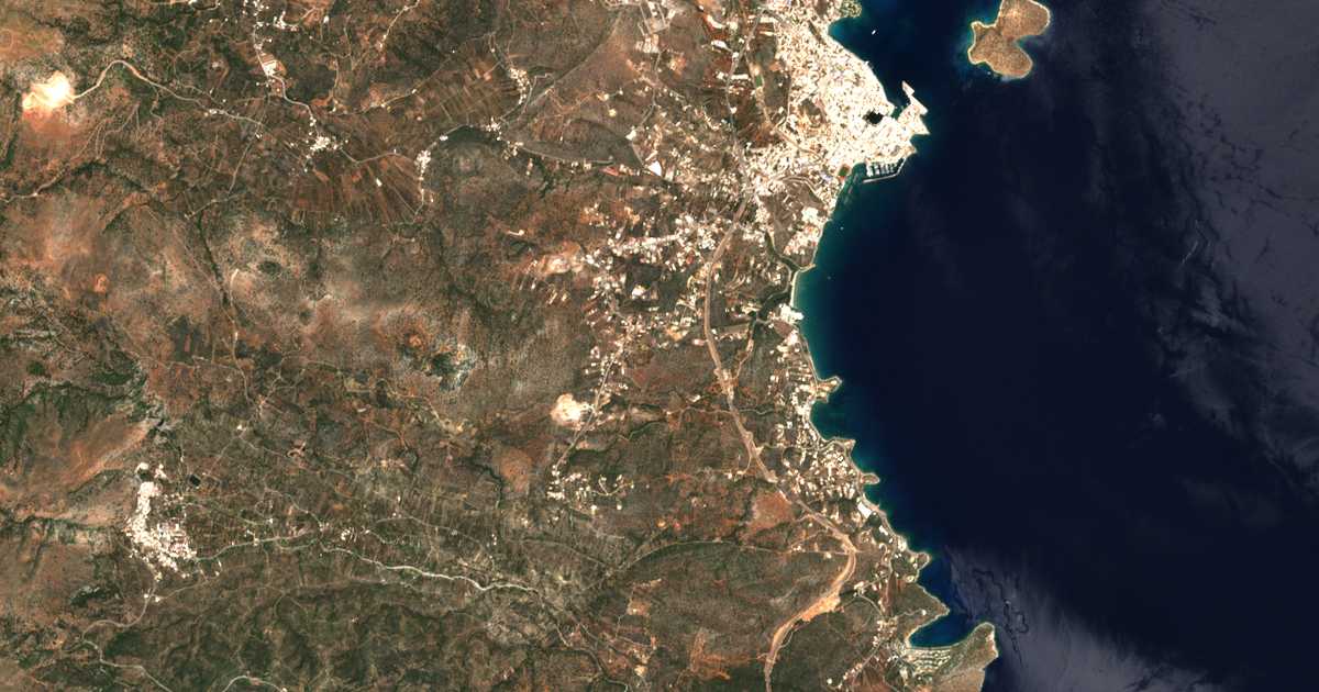 Satellitenkarte von Roúsa Límni