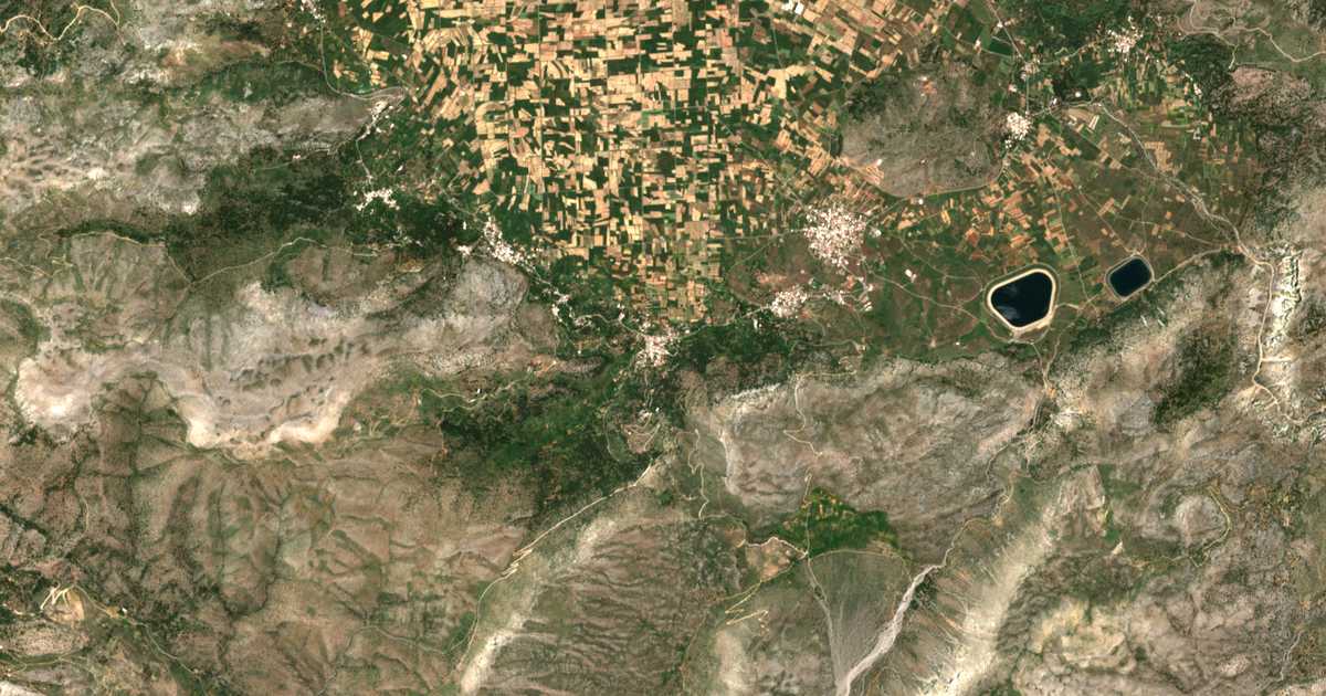 Satellitenkarte von Kaminákion