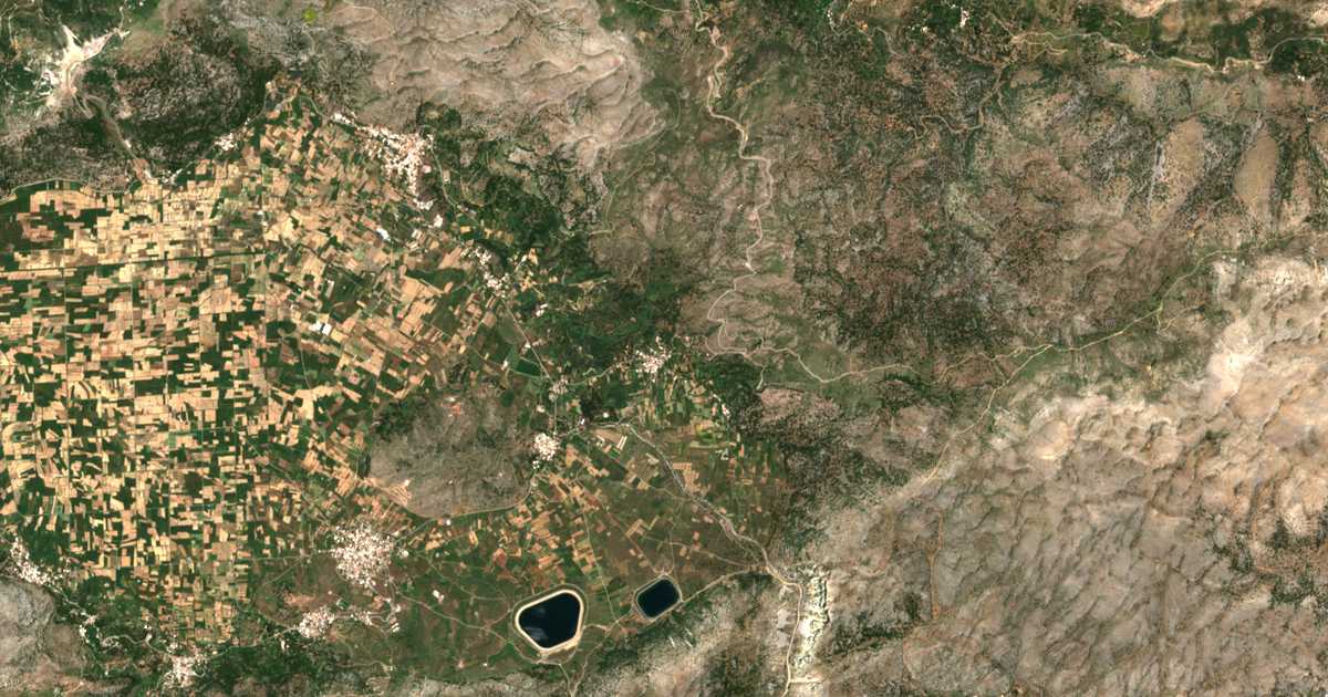 Satellitenkarte von Mésa Lasíthion